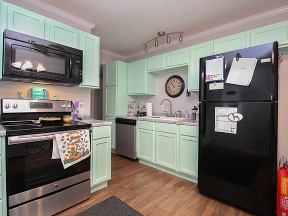 5th image of 5439 Sturgeon Ave