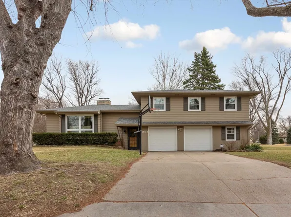 1633 S 99th St, Omaha, NE 68124