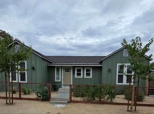 827 8th St, Paso Robles, CA 93446