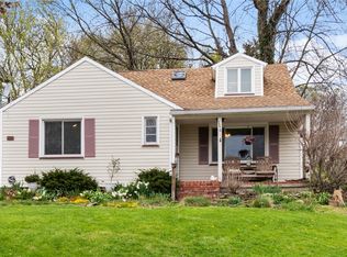 166 Harwick Rd, Rochester, NY 14609