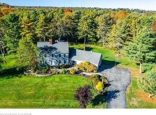 22 Schooner Ridge Rd, Cumberland Foreside, ME 04110