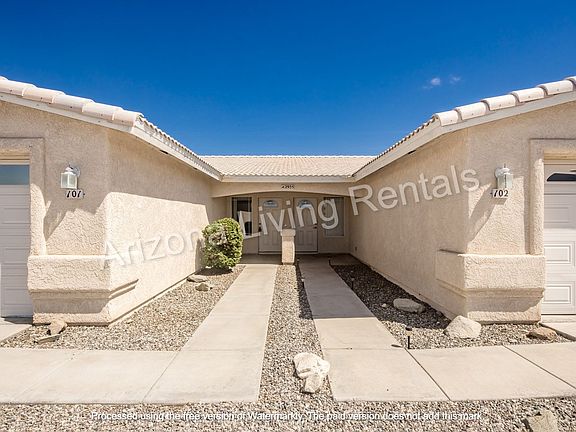 2nd image of 2935 Palisades Dr #101