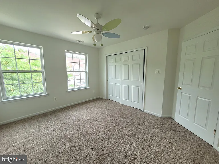 35 Tudor Ct — Photo 29