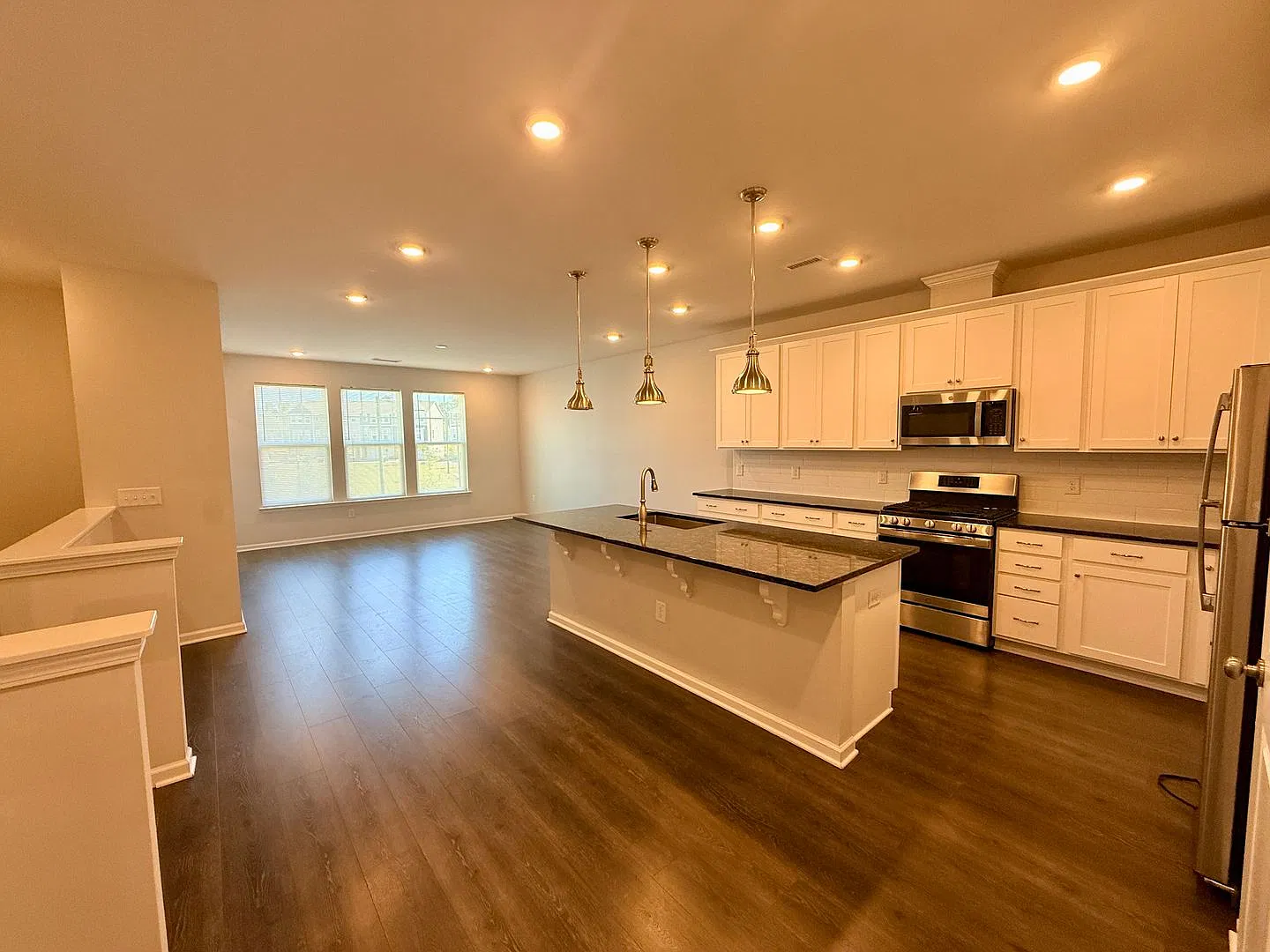 Move in ready spacious 4-bedroom, 3.5 bath, main-level office townhome in Ellis Crossing, Durham.... — Photo 1