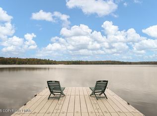 106 Waygood Way, Pocono Pines, PA 18350