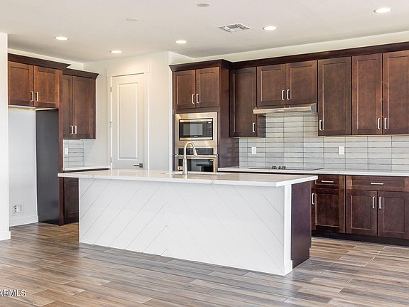4th image of 22055 W Blue Sky Drive