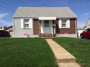 77 William St, Carteret, NJ 07008