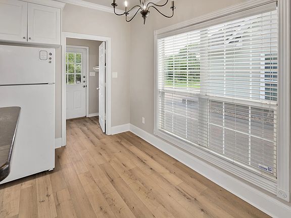 5th image of 407 Francis Dr