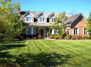 1210 Fairway Dr, Lake Forest, IL 60045