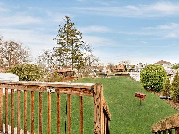 3rd image of 2519 Bellmore Ave
