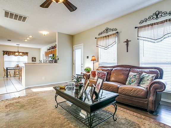 3rd image of 5516 Vineyard Ln