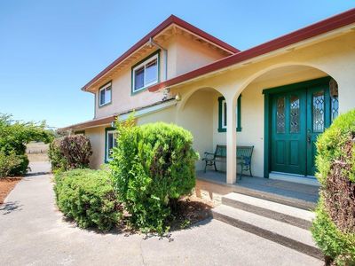 180 Rancho Ln, Petaluma, CA, 94952