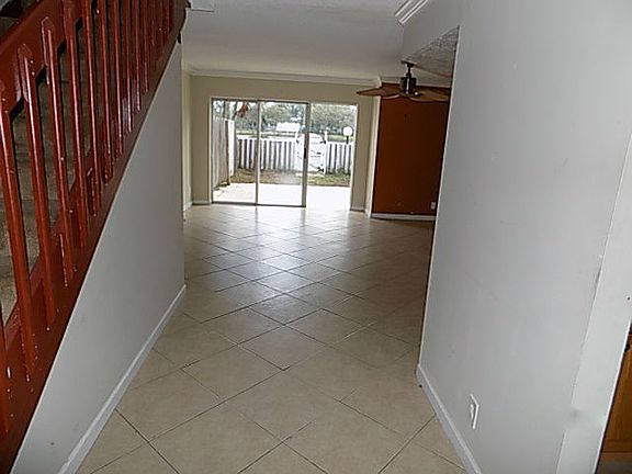 2nd image of 233 Foxtail Dr APT E
