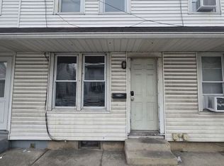 1518 Newport Ave, Northampton, PA 18067