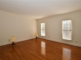 4295 Whispering Oaks Dr, Winston Salem, NC 27106