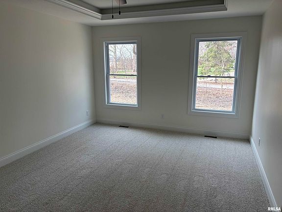 3rd image of 1719 Ambleside Dr