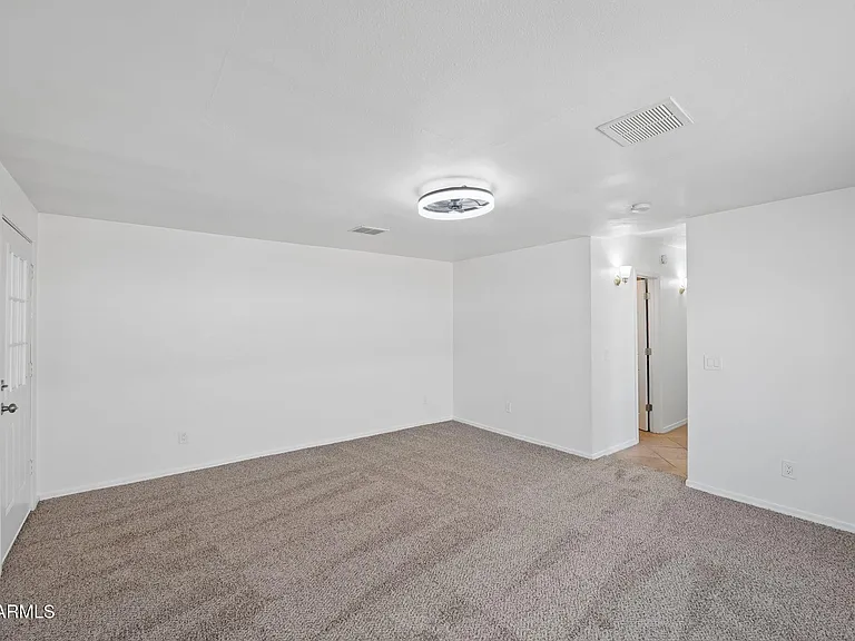 7 S Catalina St — Photo 13