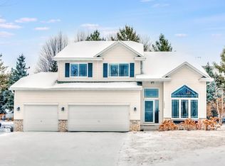 10964 Eagle View Cir, Woodbury, MN 55129
