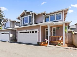 8024 212th St SW, Edmonds, WA 98026