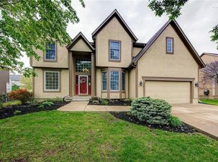 5320 Round Prairie St, Shawnee, KS 66226