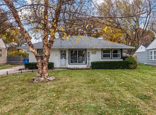 1216 N C St, Indianola, IA 50125