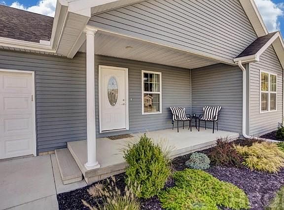 2nd image of 241 Thimbleberry Dr