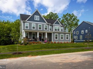 41175 Chatham Green Cir, Aldie, VA 20105
