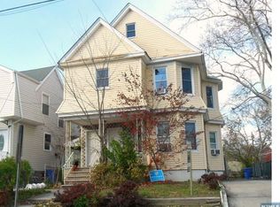 2 Ayer Pl, Rutherford, NJ 07070