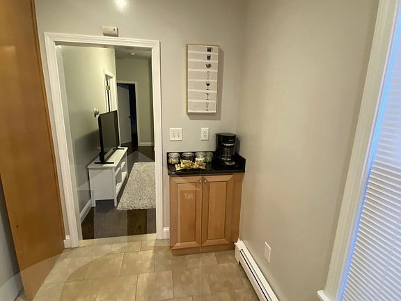 3rd image of 20 Everett Ave #1
