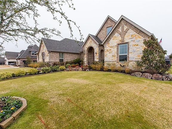 2nd image of 411 Snead Dr