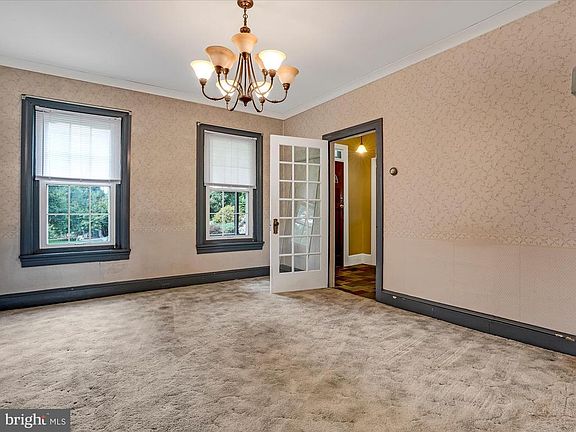 5th image of 300 N 16th St