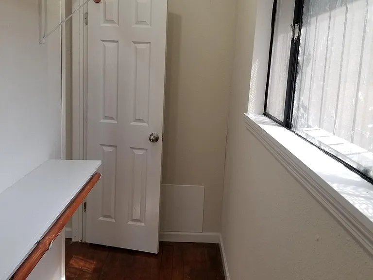 6830 Greenhurst St — Photo 13