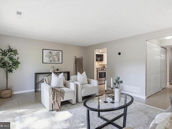 4th image of 6556 Pennacook Ct