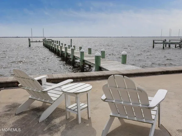 639 Bayview Drive, Toms River, NJ 08753