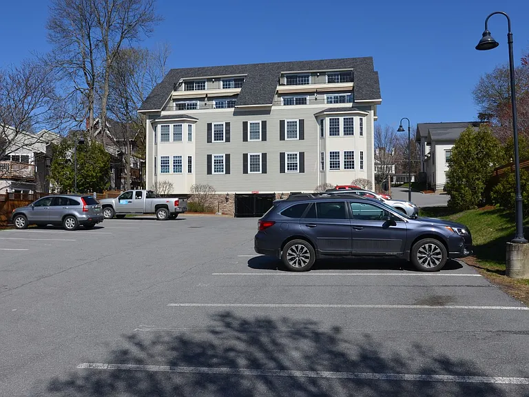 81 S Williams St #403 — Photo 29