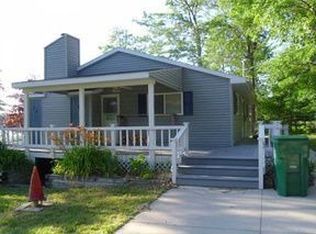 6569 Lake Dr, Harrison, MI 48625