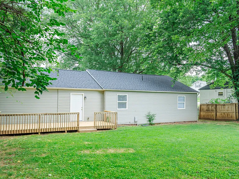4814 Coster Rd — Photo 19