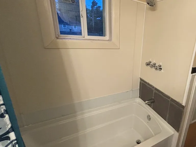 314 Earle Franklin Dr — Photo 9