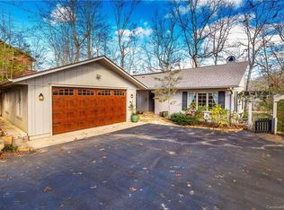 75 Ganohenv Ct, Brevard, NC 28712