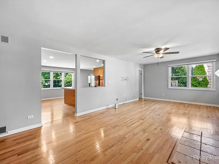 120 W Hillside Ave — Photo 5