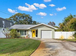 3059 Hickory Dr, Largo, FL 33770