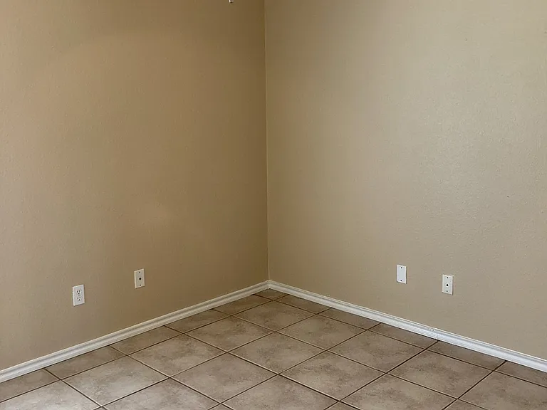 6358 W Commerce St — Photo 8