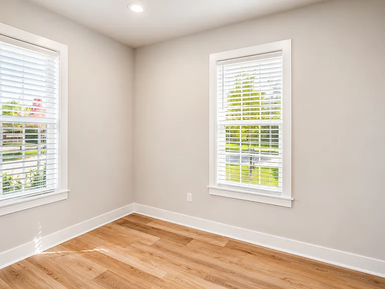 701 Halcyon Ln — Photo 30