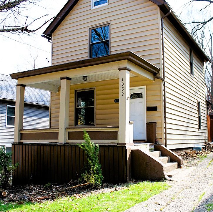 1st image of 1089 Main St