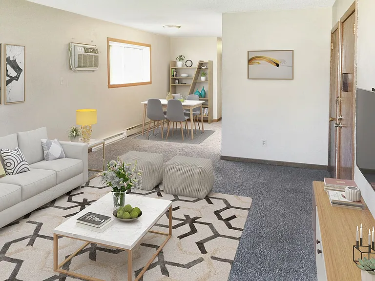 1311 University Dr N — Photo 3