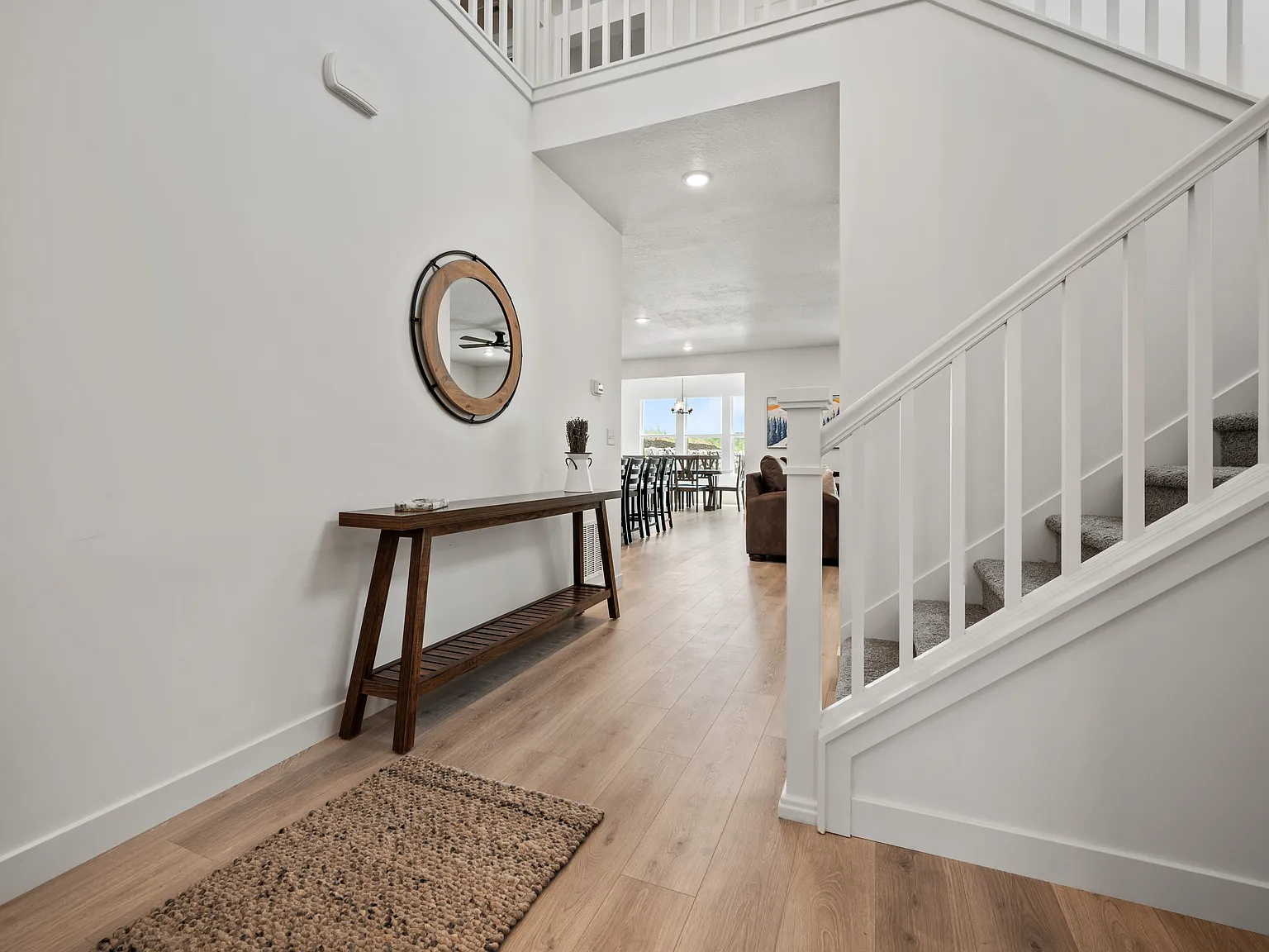 4 bed, $8,700 — Photo 4