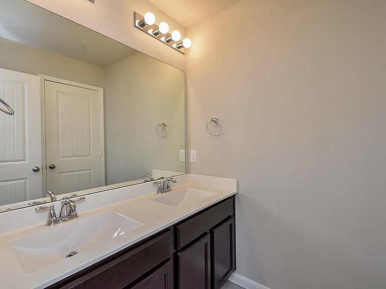 1427 Central Heights Dr — Photo 29