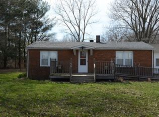 1061 Harrier Rd, Louisville, IL 62858