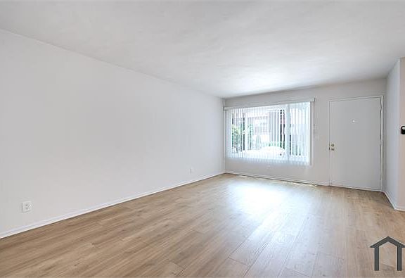 4th image of 12550 Pacific Ave APT 5