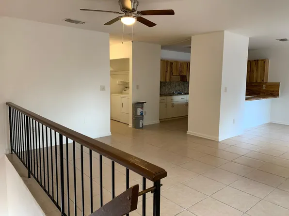 1331 W 44th St APT 1, Hialeah, FL 33012